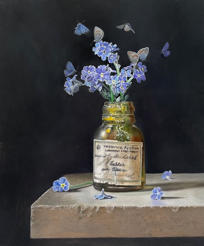 Forget Me Not, 2024 – Still life oil painting on panel, 28 x 23 cm – Ginny Page